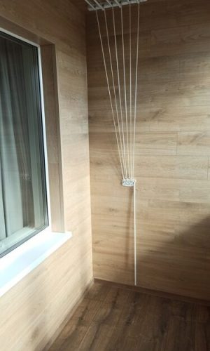 osteklenie-uteplenie-vnutrennyaya-otdelka-balkona-laminatom-v-minske-za-3-dnya